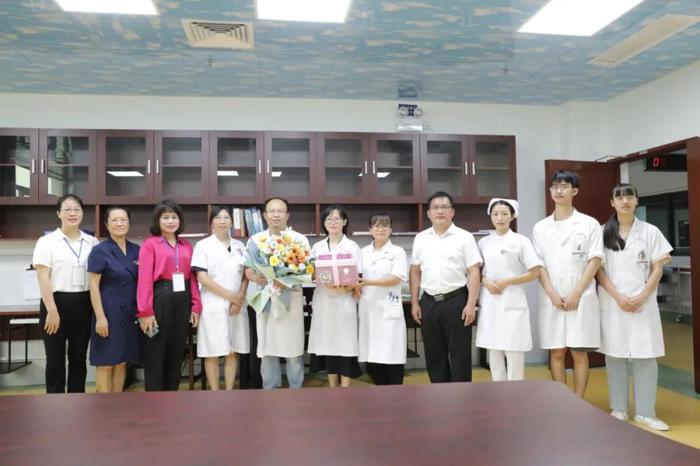【致敬医者】威尼斯vns08866开展第四届中国医师节系列活动