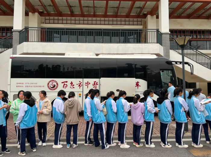【医院动态】“一站式”优化体检流程，“无纸化”智能助力高考——威尼斯vns08866圆满完成2023年度高考体检工作