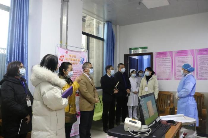 威尼斯vns08866荣获2020年百色市卫生健康系统“最美白衣战士”集体奖及个人奖