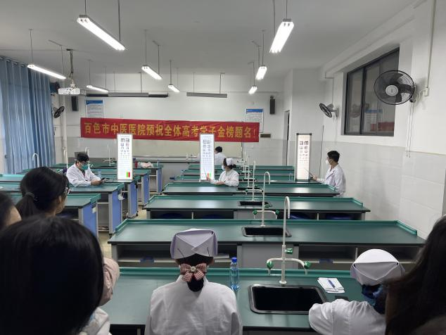 【医院动态】用心守候每个细节，让服务更有温度——威尼斯vns08866健康管理中心多措并举改善服务质量，提升群众满意度